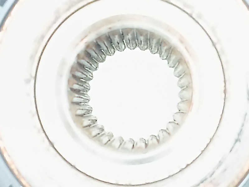 Recambio de mangueta delantera izquierda para kia carens iv 1.7 crdi referencia OEM IAM 51715A4500  