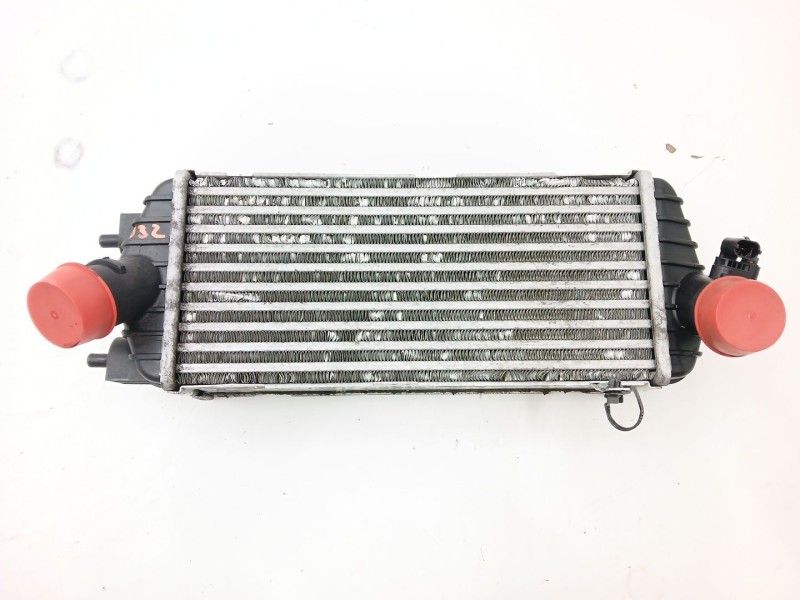 Recambio de intercooler para kia carens iv 1.7 crdi referencia OEM IAM 282712A480  