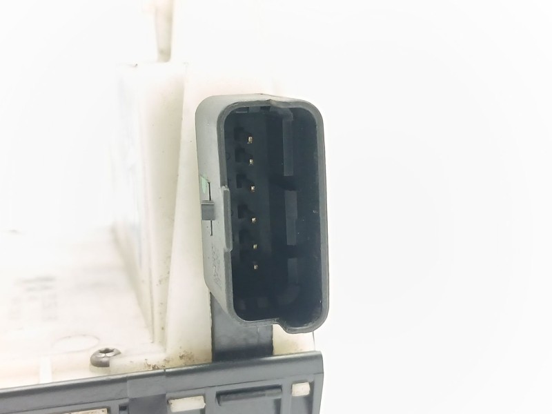 Recambio de cerradura puerta trasera derecha para peugeot 2008 i (cu_) 1.6 bluehdi 100 referencia OEM IAM 9812501180  