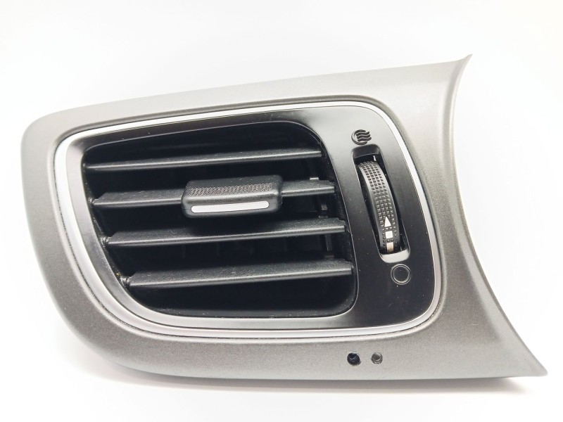 Recambio de rejilla aireadora para kia carens iv 1.7 crdi referencia OEM IAM 97480A4000  