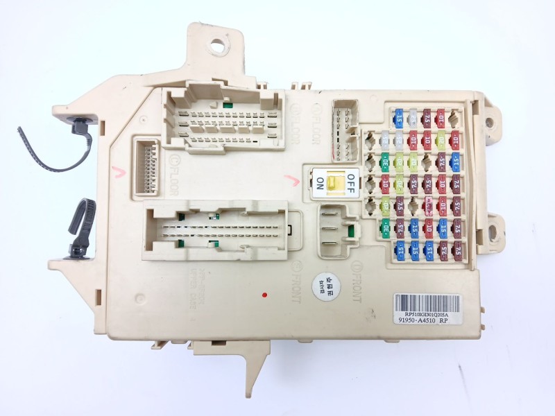 Recambio de caja reles / fusibles para kia carens iv 1.7 crdi referencia OEM IAM 91950A4510  