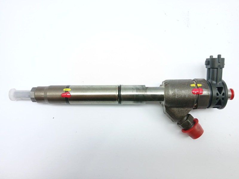 Recambio de inyector para kia carens iv 1.7 crdi referencia OEM IAM 338002A610  0445110589