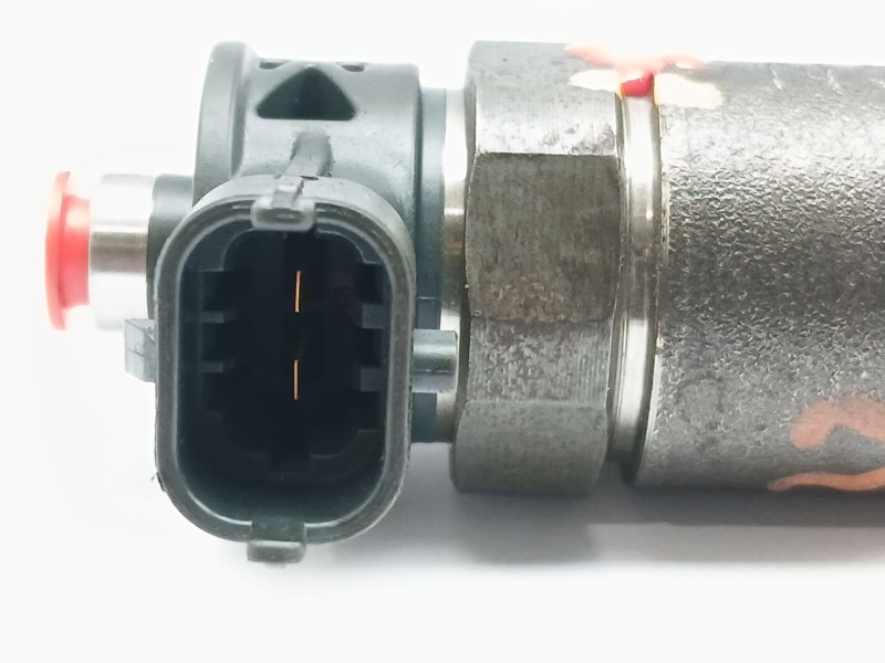 Recambio de inyector para kia carens iv 1.7 crdi referencia OEM IAM 338002A610  0445110589