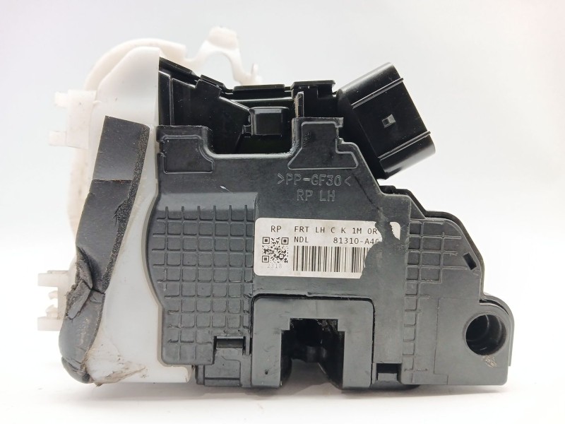Recambio de cerradura puerta delantera izquierda para kia carens iv 1.7 crdi referencia OEM IAM 81310A4010  