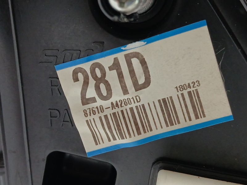 Recambio de retrovisor izquierdo para kia carens iv 1.7 crdi referencia OEM IAM 87610A42801D  