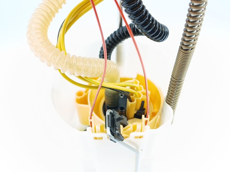 Recambio de bomba combustible para renault kadjar (ha_, hl_) 1.6 dci 130 referencia OEM IAM 170404EA0A  0580203311