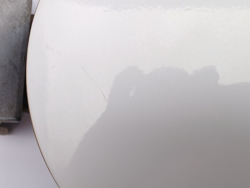 Recambio de tapa exterior combustible para kia carens iv 1.7 crdi referencia OEM IAM 69510A4001  