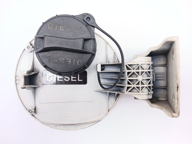 Recambio de tapa exterior combustible para kia carens iv 1.7 crdi referencia OEM IAM 69510A4001  