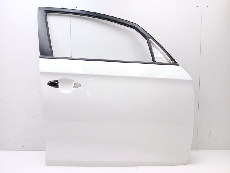 Recambio de puerta delantera derecha para kia carens iv 1.7 crdi referencia OEM IAM 76004A4000  