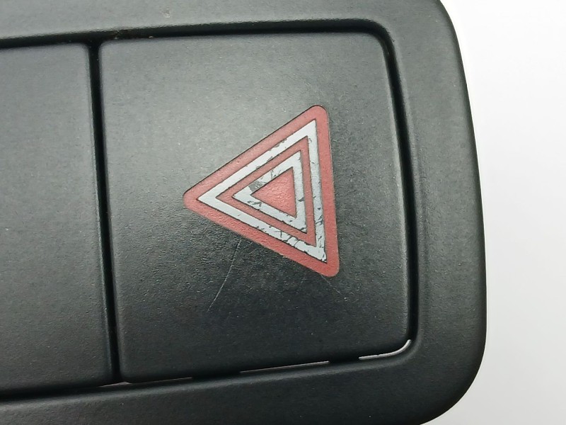 Recambio de warning para audi a1 (8x1, 8xk) 1.6 tdi referencia OEM IAM 8X0959672A  