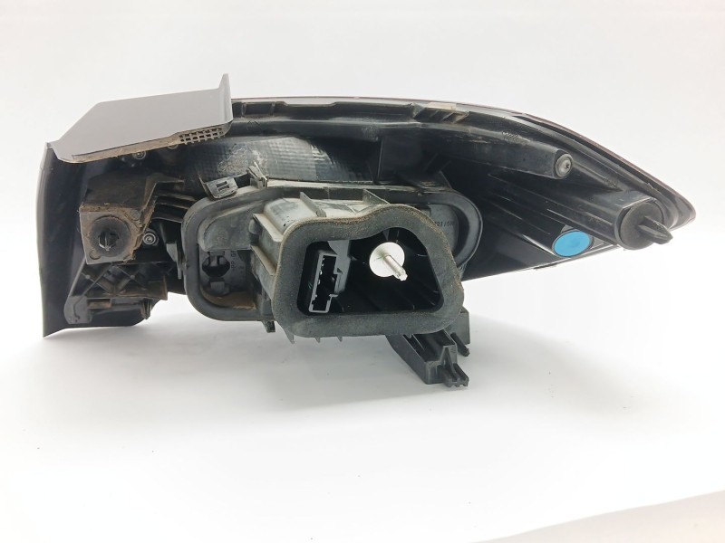 Recambio de piloto trasero izquierdo para opel corsa f elegance referencia OEM IAM 90194151  39162662