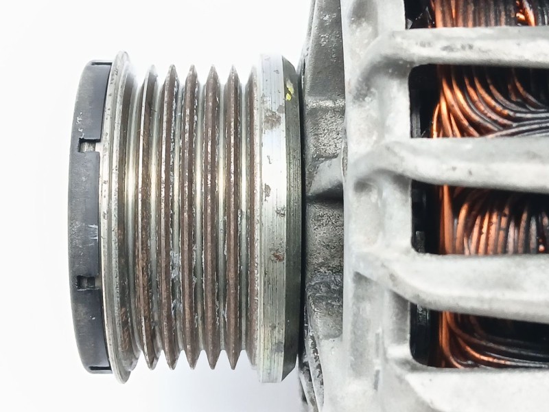 Recambio de alternador para opel corsa f elegance referencia OEM IAM 9826574080 FG12T145 2719831C