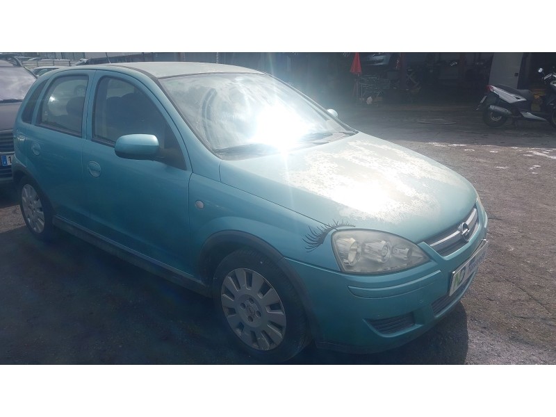 opel corsa c (x01) del año 2004