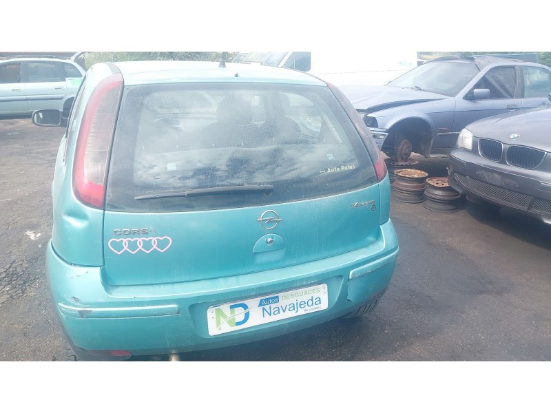opel corsa c (x01) del año 2004