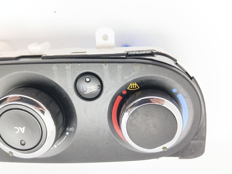 Recambio de mando climatizador para renault clio iv (bh_) 1.2 16v referencia OEM IAM T1019676Z  