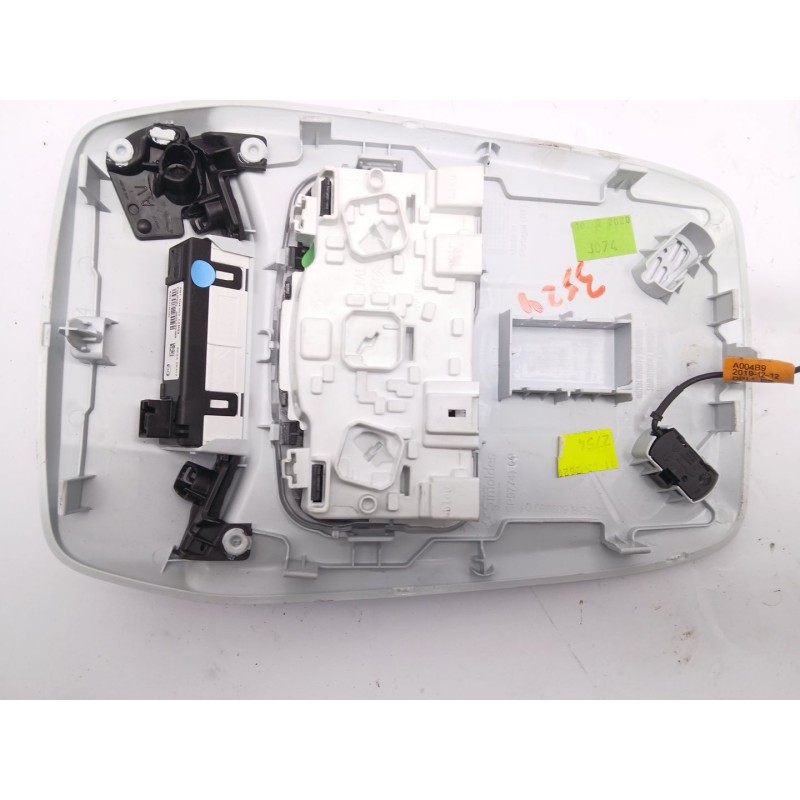 Recambio de luz interior para opel corsa f elegance referencia OEM IAM 39196877 9825205380 98232978ZD