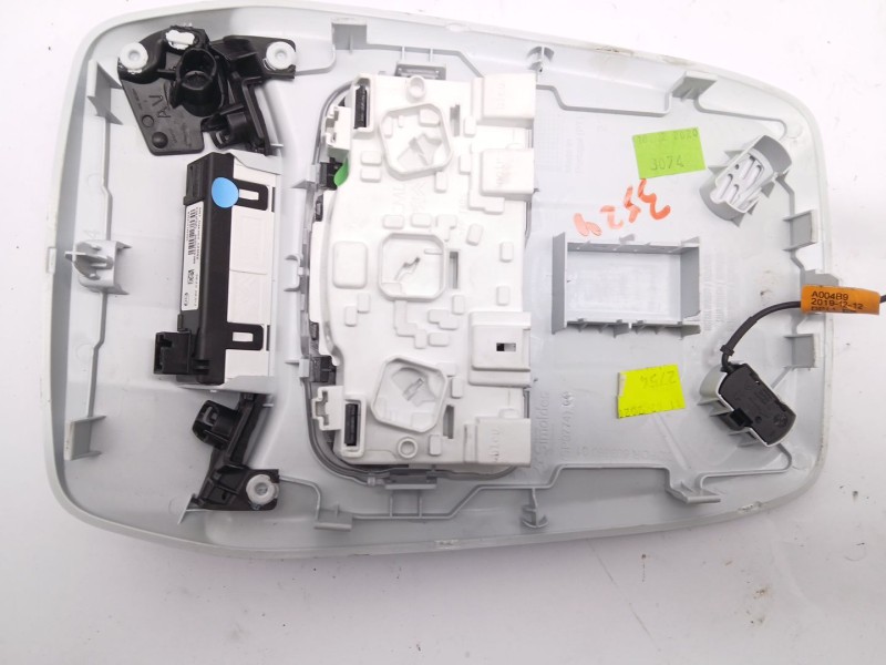 Recambio de luz interior para opel corsa f elegance referencia OEM IAM 39196877 9825205380 98232978ZD