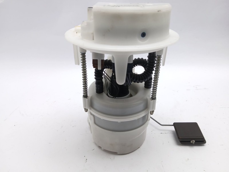 Recambio de bomba combustible para opel corsa f elegance referencia OEM IAM 9839248180  