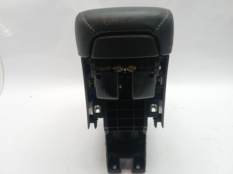 Recambio de apoyabrazos central para opel corsa f elegance referencia OEM IAM 9830208680  