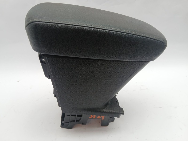 Recambio de apoyabrazos central para opel corsa f elegance referencia OEM IAM 9830208680  