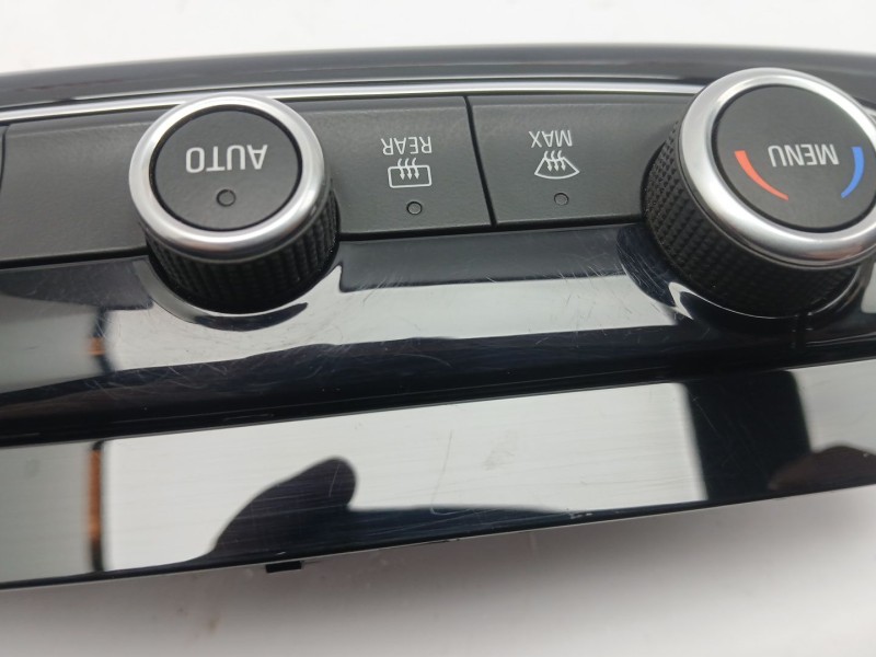 Recambio de mando climatizador para opel corsa f elegance referencia OEM IAM 39185000  