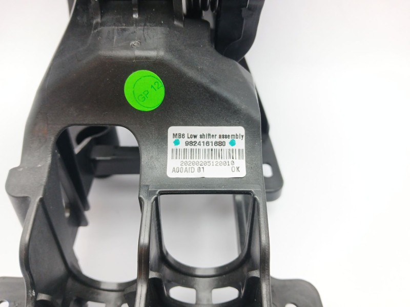 Recambio de palanca cambio para opel corsa f elegance referencia OEM IAM 9824161680  