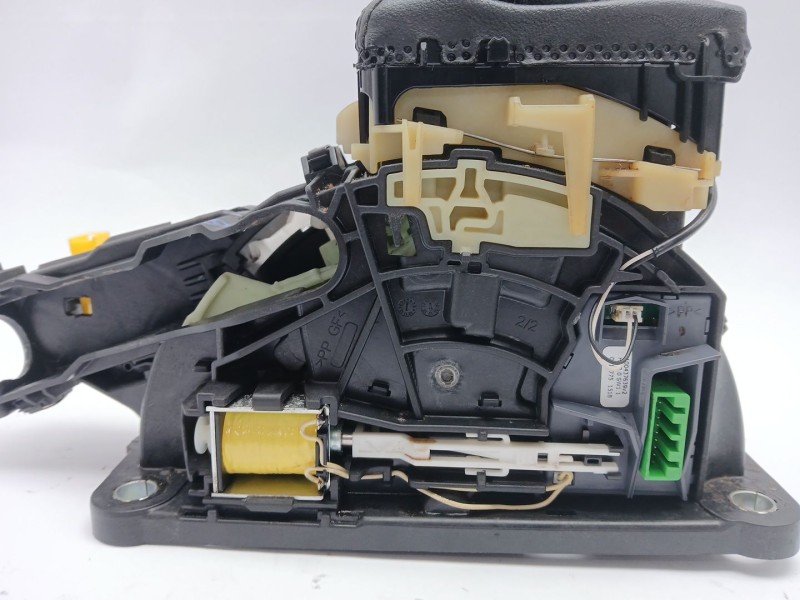 Recambio de palanca cambio para volvo v60 i cross country (157) d4 polestar awd referencia OEM IAM 31437271  