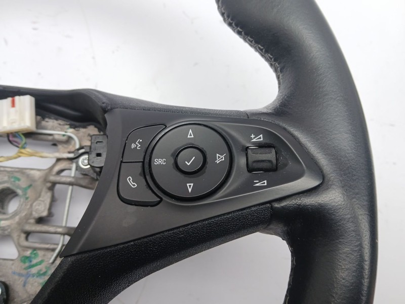 Recambio de volante para opel corsa f elegance referencia OEM IAM 39196701  