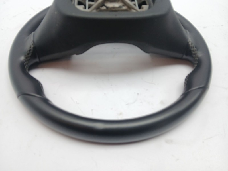 Recambio de volante para opel corsa f elegance referencia OEM IAM 39196701  