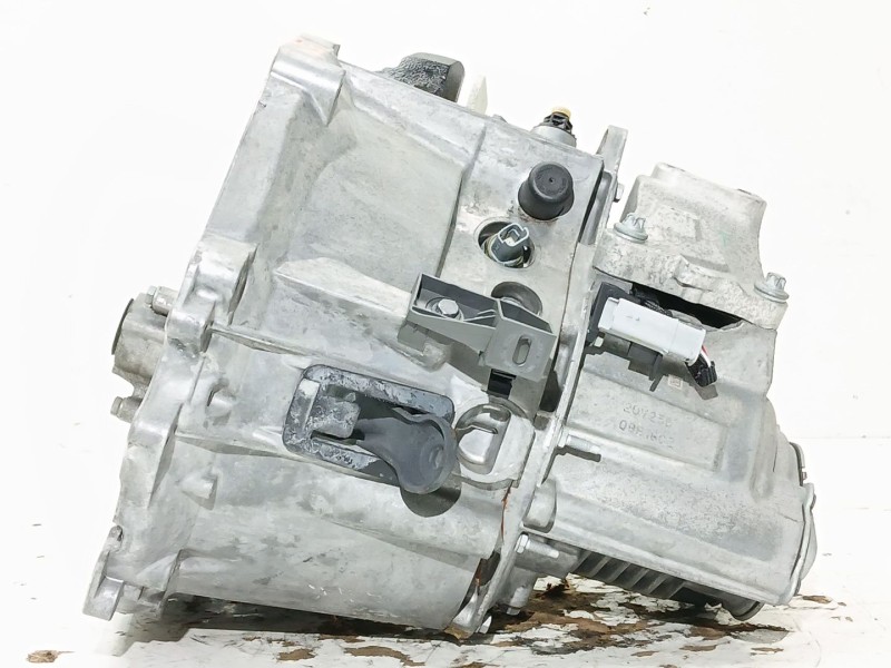 Recambio de caja cambios para opel corsa f elegance referencia OEM IAM 20V256  