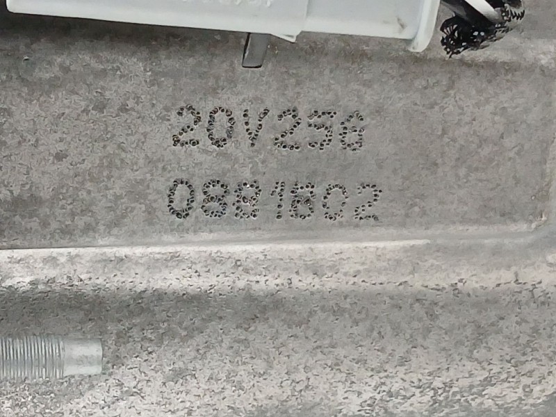 Recambio de caja cambios para opel corsa f elegance referencia OEM IAM 20V256  