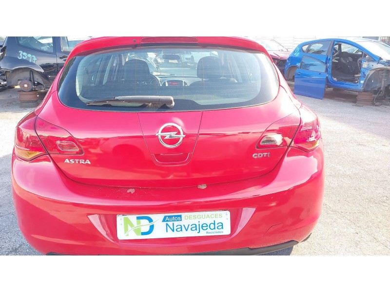 opel astra j (p10) del año 2011