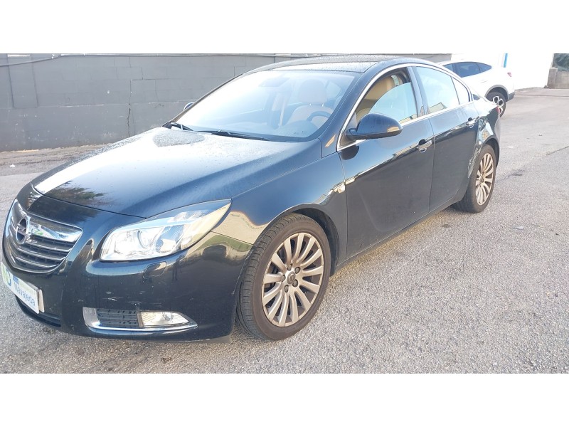 opel insignia a sedán (g09) del año 2010