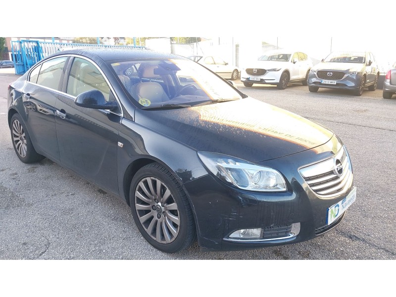 opel insignia a sedán (g09) del año 2010