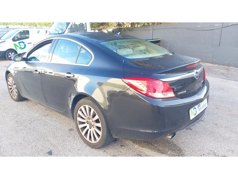 opel insignia a sedán (g09) del año 2010