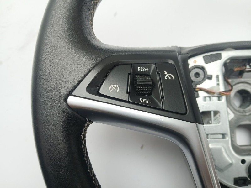 Recambio de volante para opel meriva b monospace (s10) 1.4 (75) referencia OEM IAM 13412200  