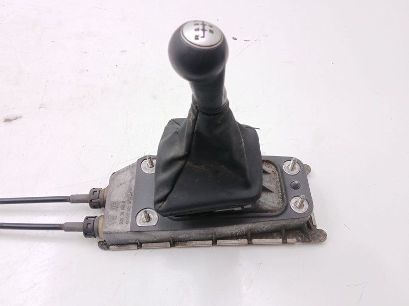 Recambio de palanca cambio para seat ibiza iv (6j5, 6p1) 1.4 referencia OEM IAM 6Q0711049CG  