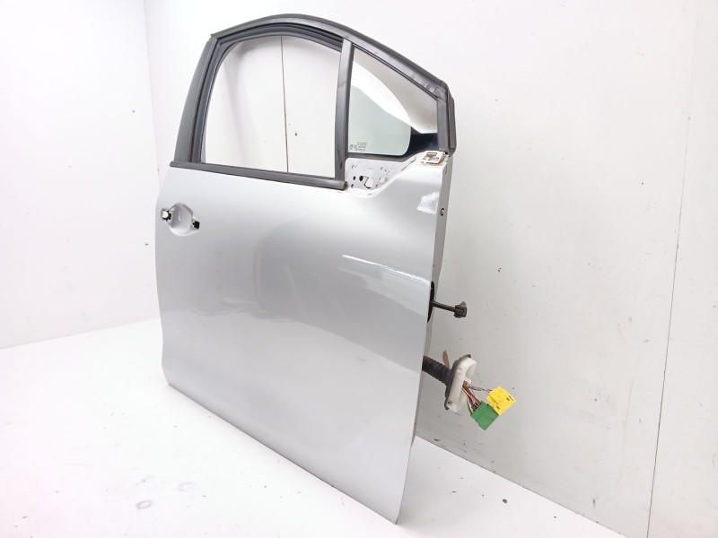 Recambio de puerta delantera derecha para peugeot 208 i (ca_, cc_) 1.2 vti 82 referencia OEM IAM 9673558480  