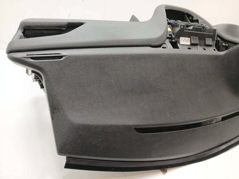 Recambio de salpicadero para peugeot 208 i (ca_, cc_) 1.2 vti 82 referencia OEM IAM 96746579ZD  