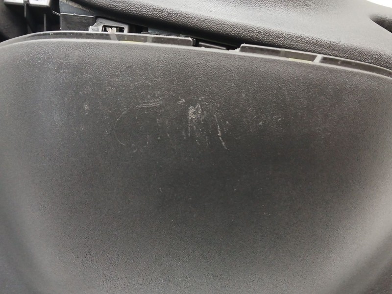 Recambio de salpicadero para peugeot 208 i (ca_, cc_) 1.2 vti 82 referencia OEM IAM 96746579ZD  