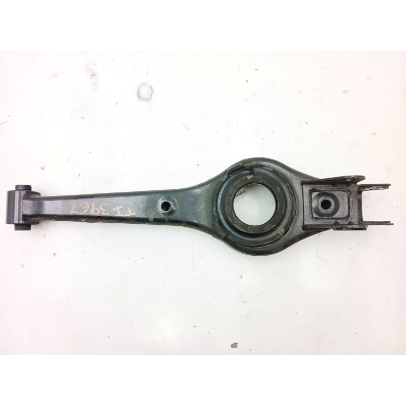 Recambio de brazo suspension inferior trasero izquierdo para ssangyong korando (c300) 1.5 referencia OEM IAM 4581034000  