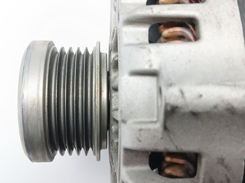 Recambio de alternador para ssangyong korando (c300) 1.5 referencia OEM IAM A1751540102  