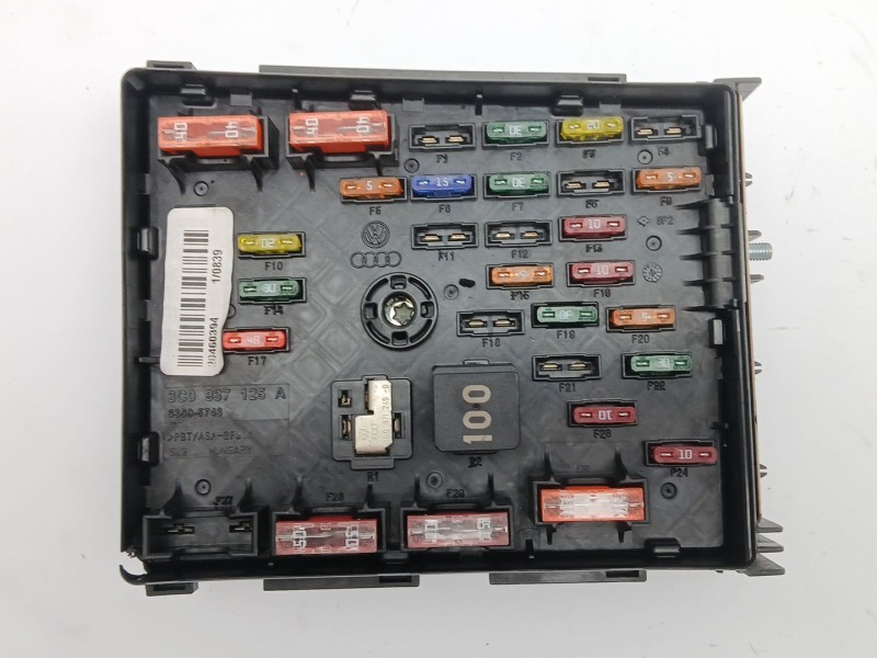 Recambio de caja reles / fusibles para volkswagen passat cc 2.0 tdi 177 cv/ 130 kw referencia OEM IAM 3C0937125A  