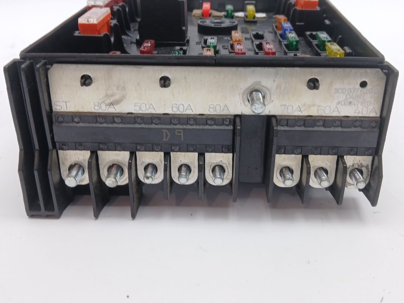 Recambio de caja reles / fusibles para volkswagen passat cc 2.0 tdi 177 cv/ 130 kw referencia OEM IAM 3C0937125A  