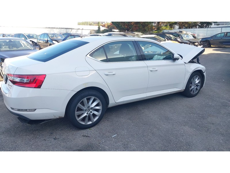 skoda superb iii (3v3) del año 2018