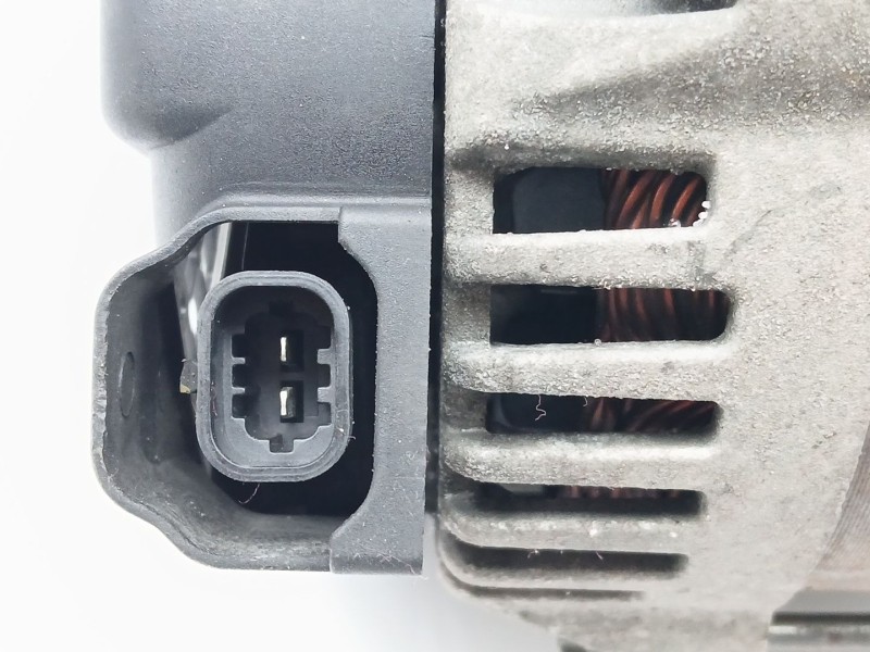 Recambio de alternador para opel astra j (p10) 1.7 cdti (68) referencia OEM IAM 13500186  