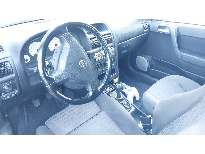 opel astra g hatchback (t98) del año 2000