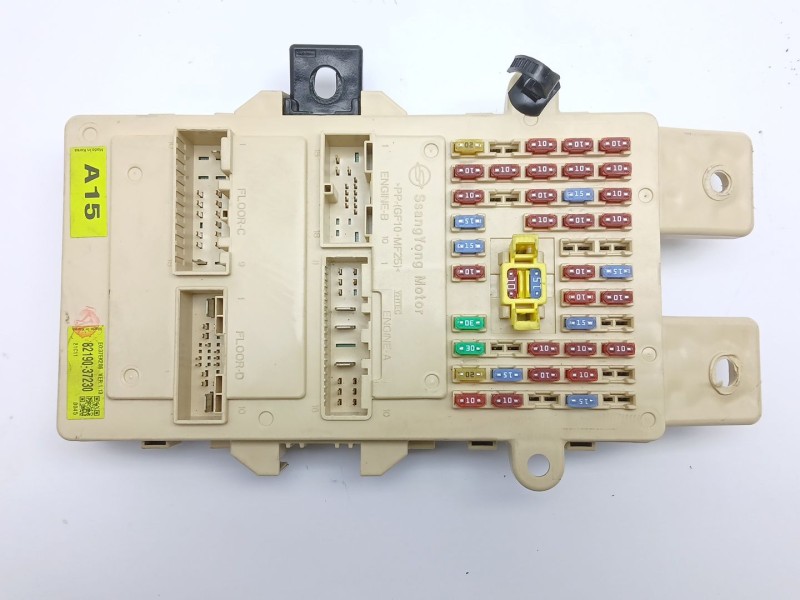 Recambio de caja reles / fusibles para ssangyong korando (c300) 1.5 referencia OEM IAM 8219037230  