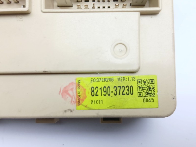 Recambio de caja reles / fusibles para ssangyong korando (c300) 1.5 referencia OEM IAM 8219037230  