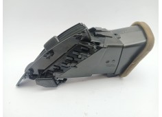 Recambio de rejilla aireadora para opel astra j (p10) 1.7 cdti (68) referencia OEM IAM 13300560   2